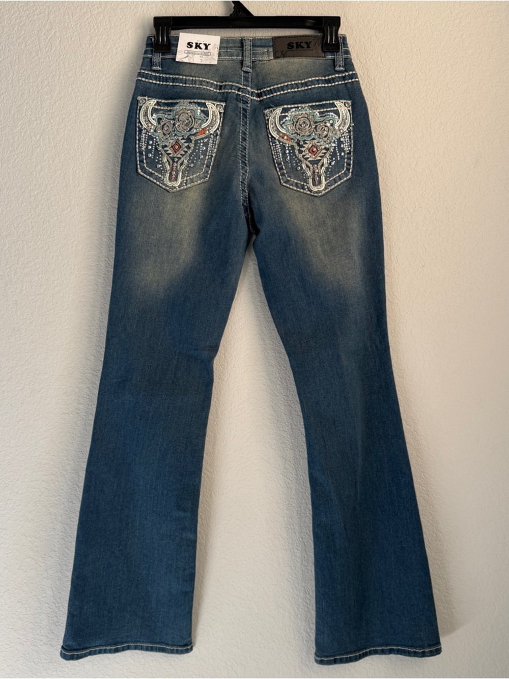 Sky Women's Premium Collection Bootcut Jeans. Embellished Pockets Size 7/28 NWT